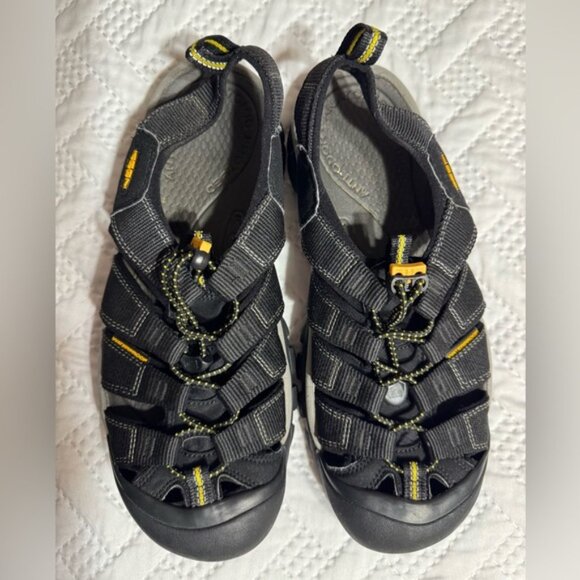 Keen Newport H2 Men Size 9 Black All Terrain Close Toe Activewear Sporty Sandals main image 15